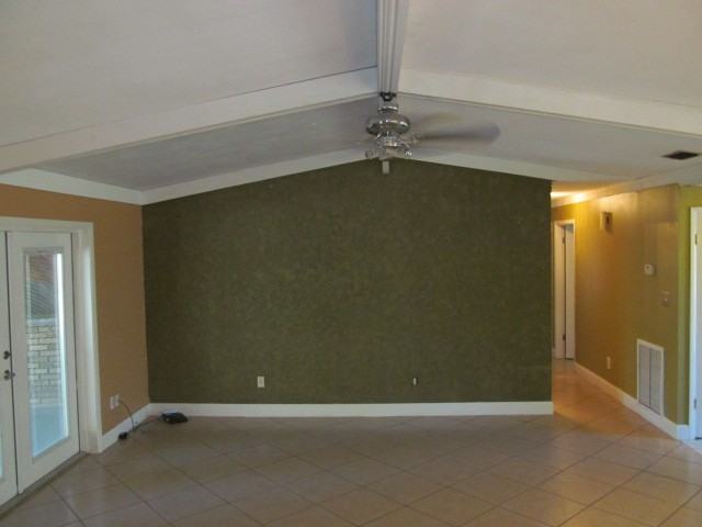 22302 River Rock Dr - Photo 3 of 14