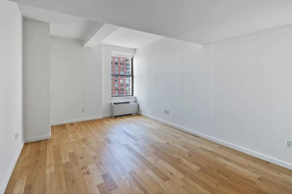 17 Battery Pl #3403 - Photo 3 of 8