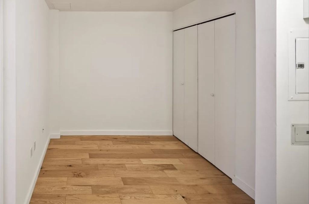 17 Battery Pl #3403 - Photo 4 of 8