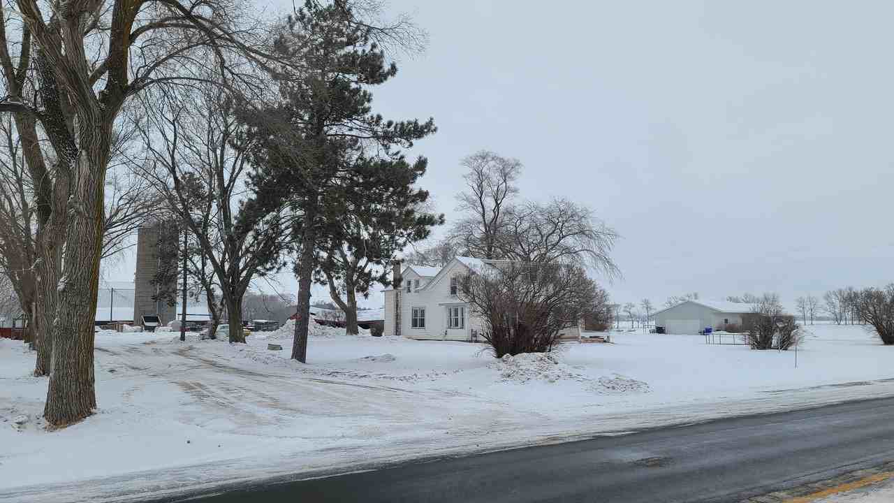 1480 County Road A - Photo 2 of 10