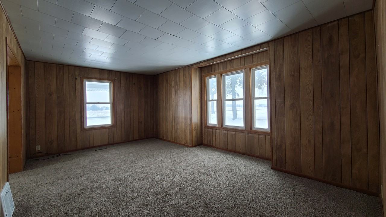 1480 County Road A - Photo 3 of 10