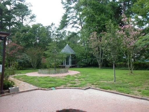 108 W Belvedere Rd - Photo 2 of 17