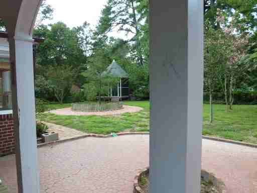108 W Belvedere Rd - Photo 3 of 17