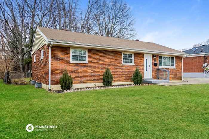 1605 Louise Ave - Photo 3 of 16