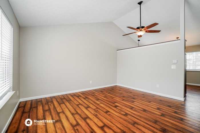 5441 Spring Hill Rd - Photo 3 of 14
