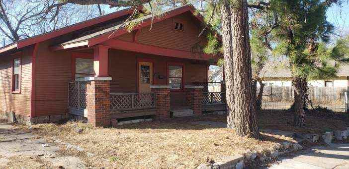 814 S Saint Louis Ave - Photo 2 of 18