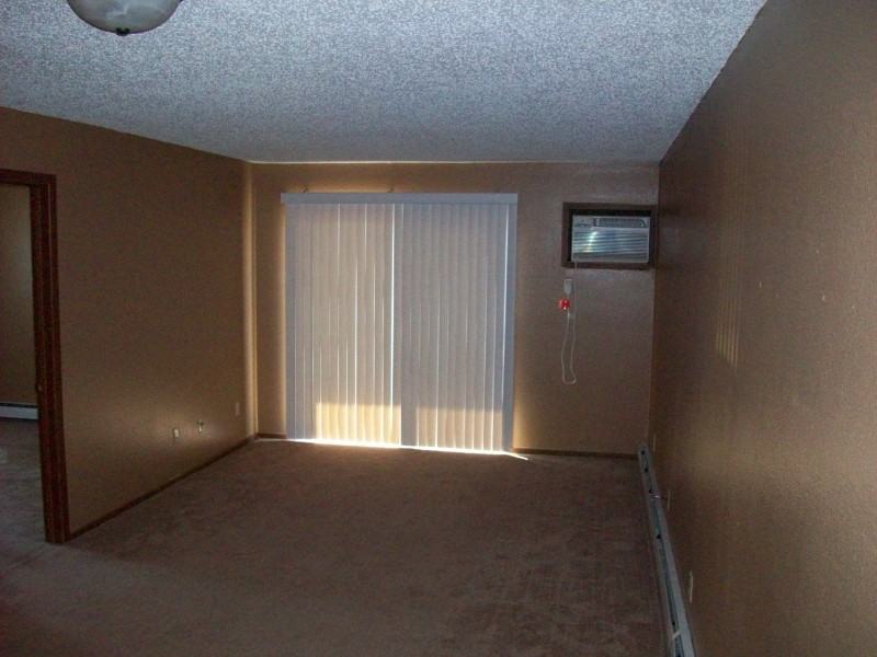 2208 E Divide Ave #1 - Photo 2 of 12