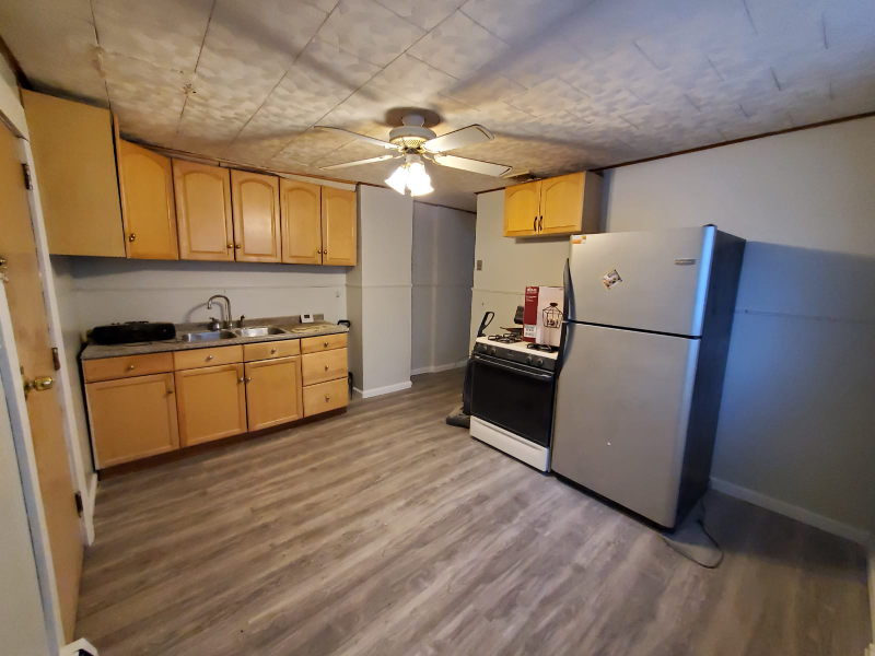 68 Ludlow St - Photo 2 of 5