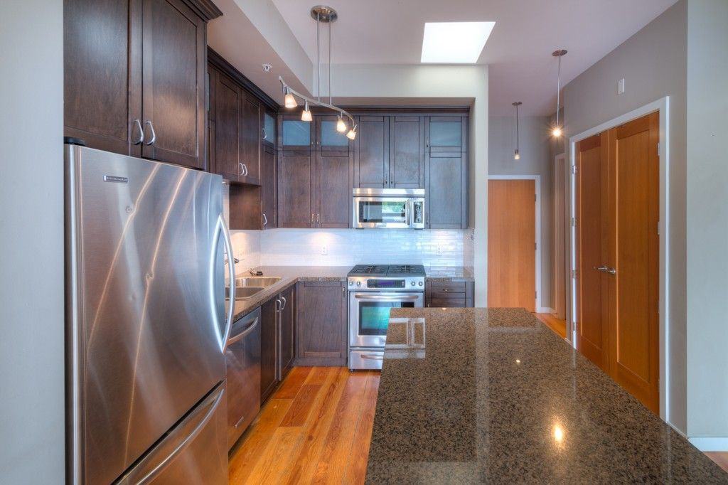 240 Salter St #106 - Photo 3 of 20