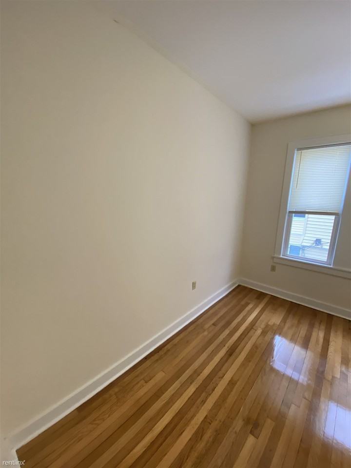 41 Hiawatha Rd #2L - Photo 3 of 21