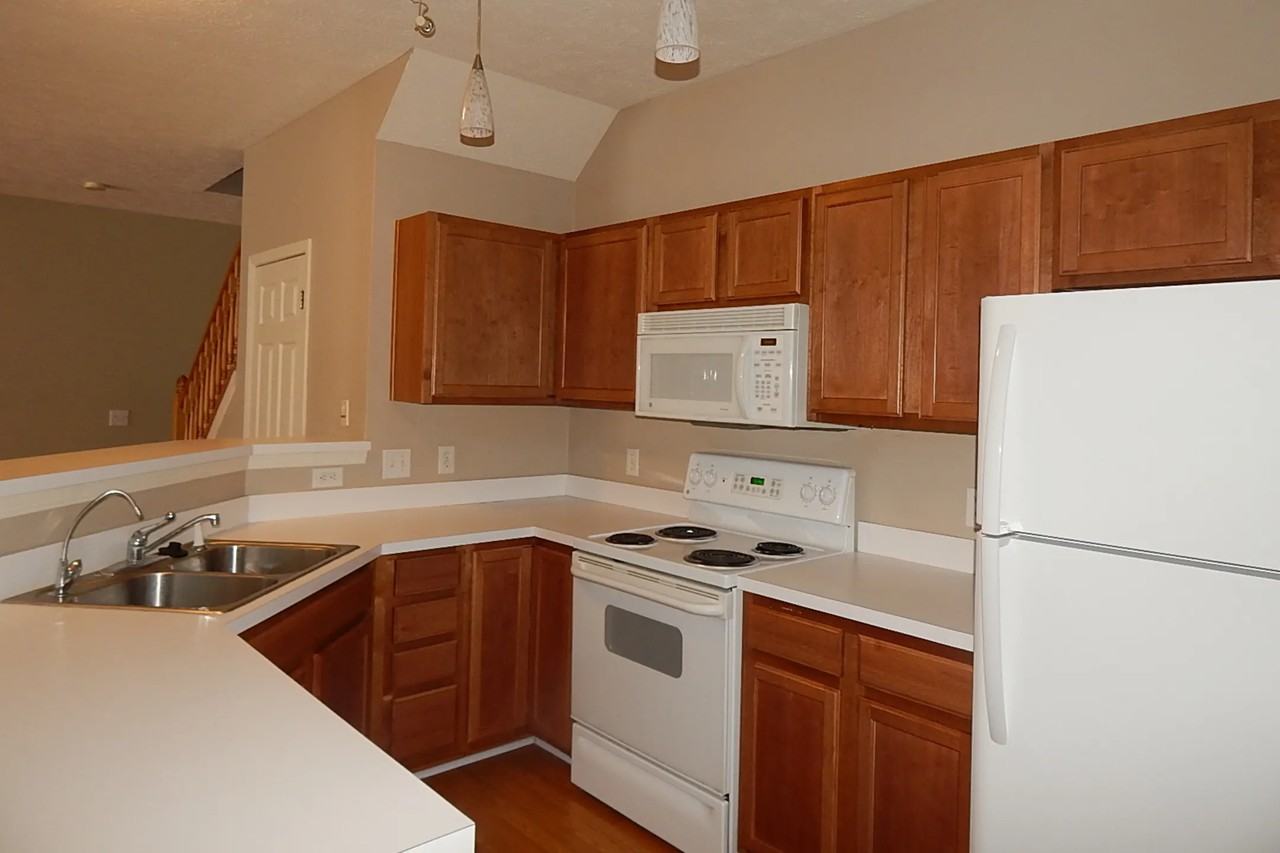 5939 Marina View Ln - Photo 3 of 6