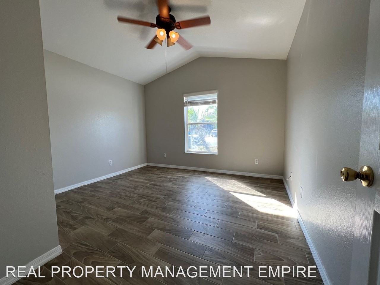 3062 Buckeye Pointe Dr - Photo 3 of 16