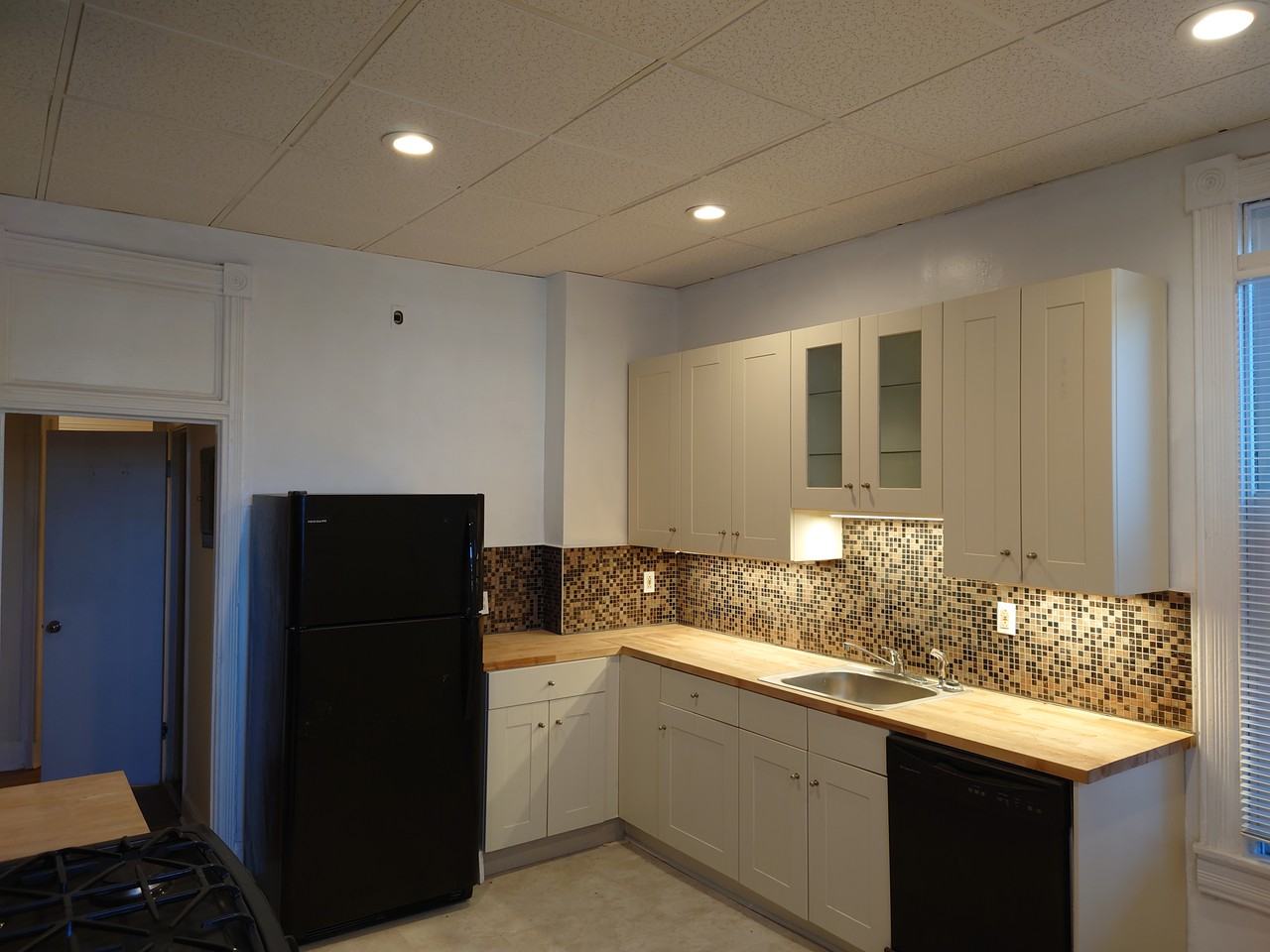 1207 John Street #A - Photo 3 of 6