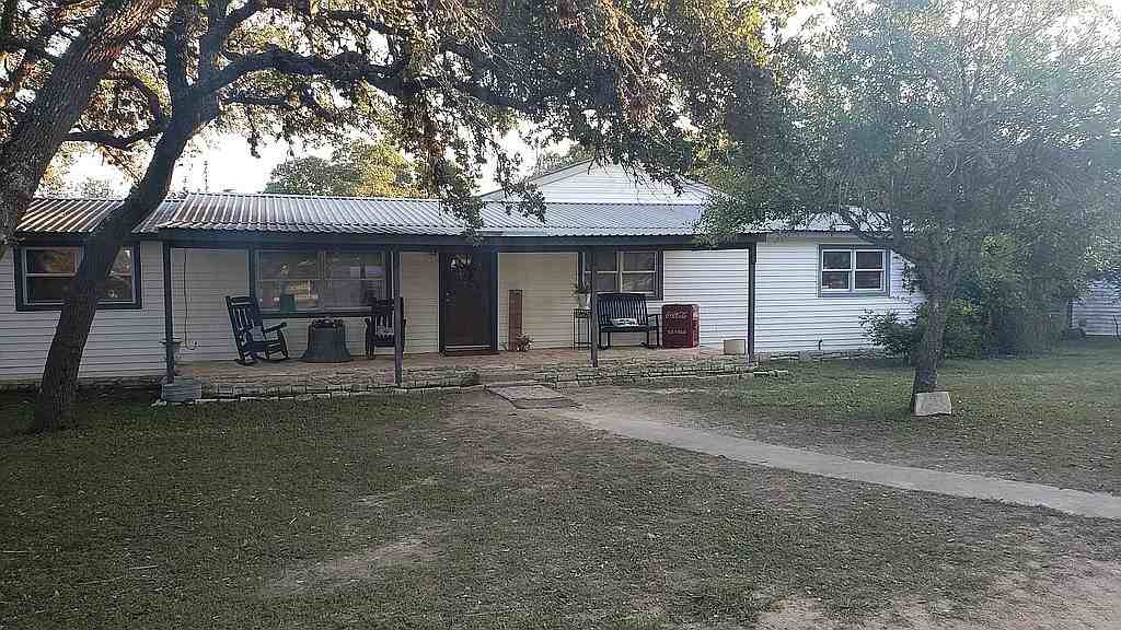 698 Lonesome Loop - Photo 2 of 4
