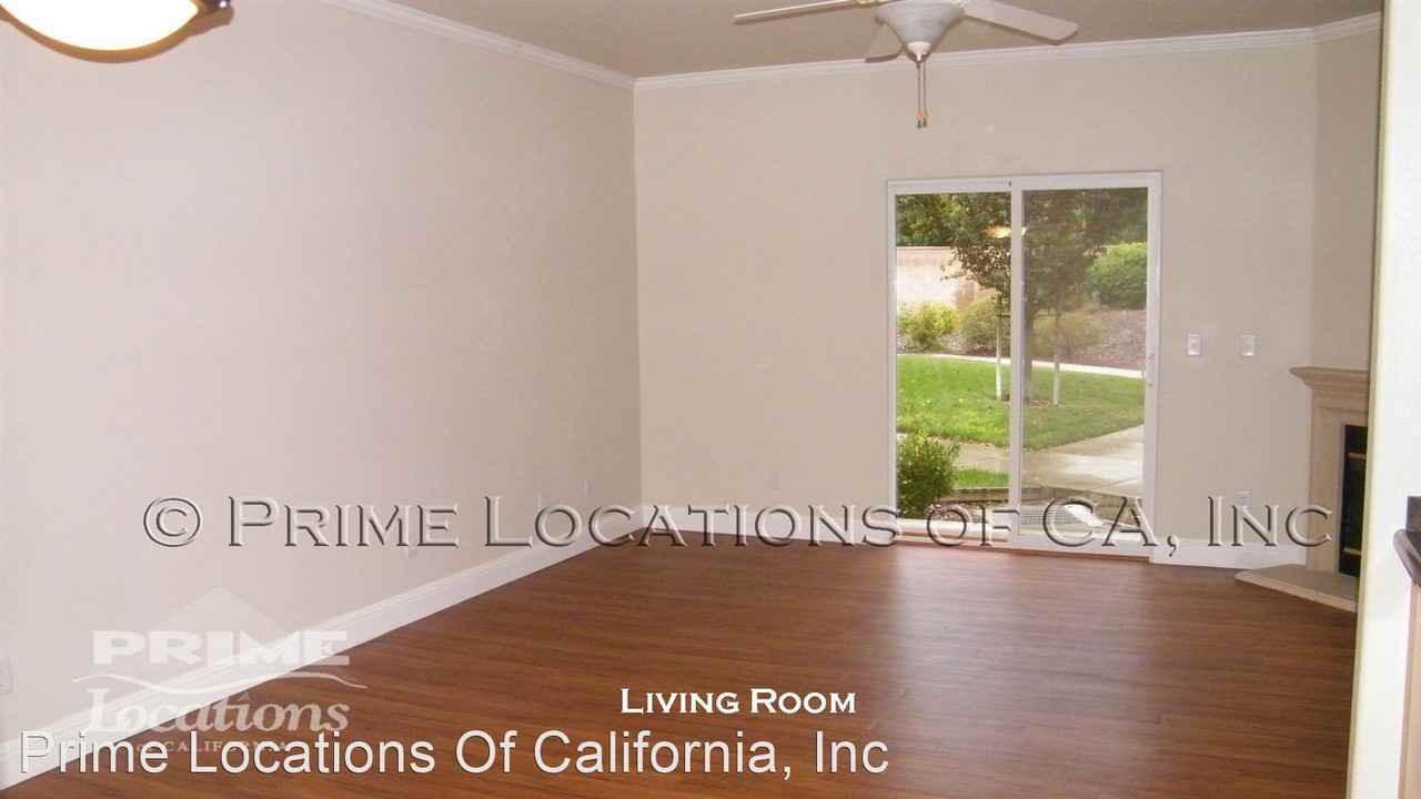 656 Shasta Oaks Cir - Photo 3 of 6