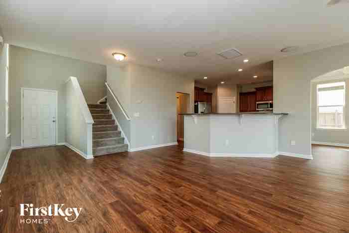 171 Charlesfort Way - Photo 2 of 15
