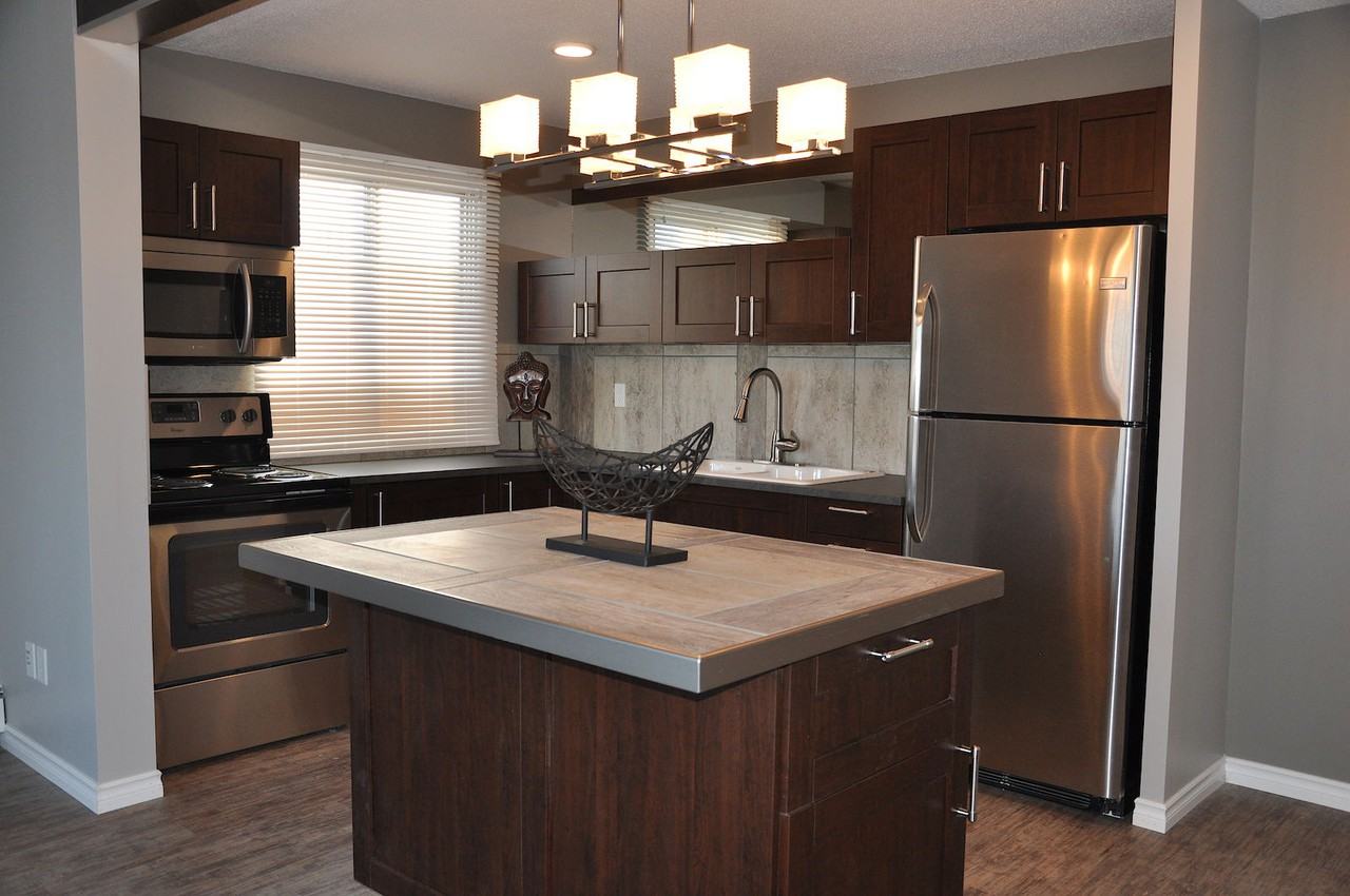 STUNNING SUNSET VIEW FROM LUXURY LEVEL LIVING ! - Photo 2 of 19