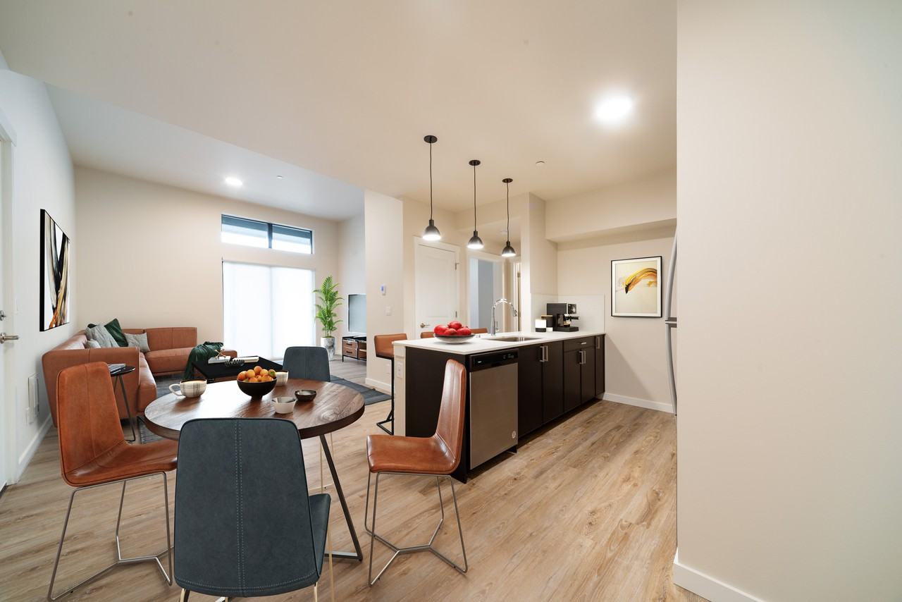 Marquee Living - Photo 7 of 60