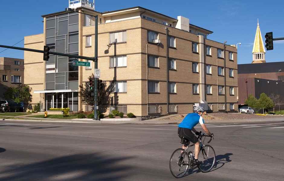 University Apartments - Photo 3 of 3