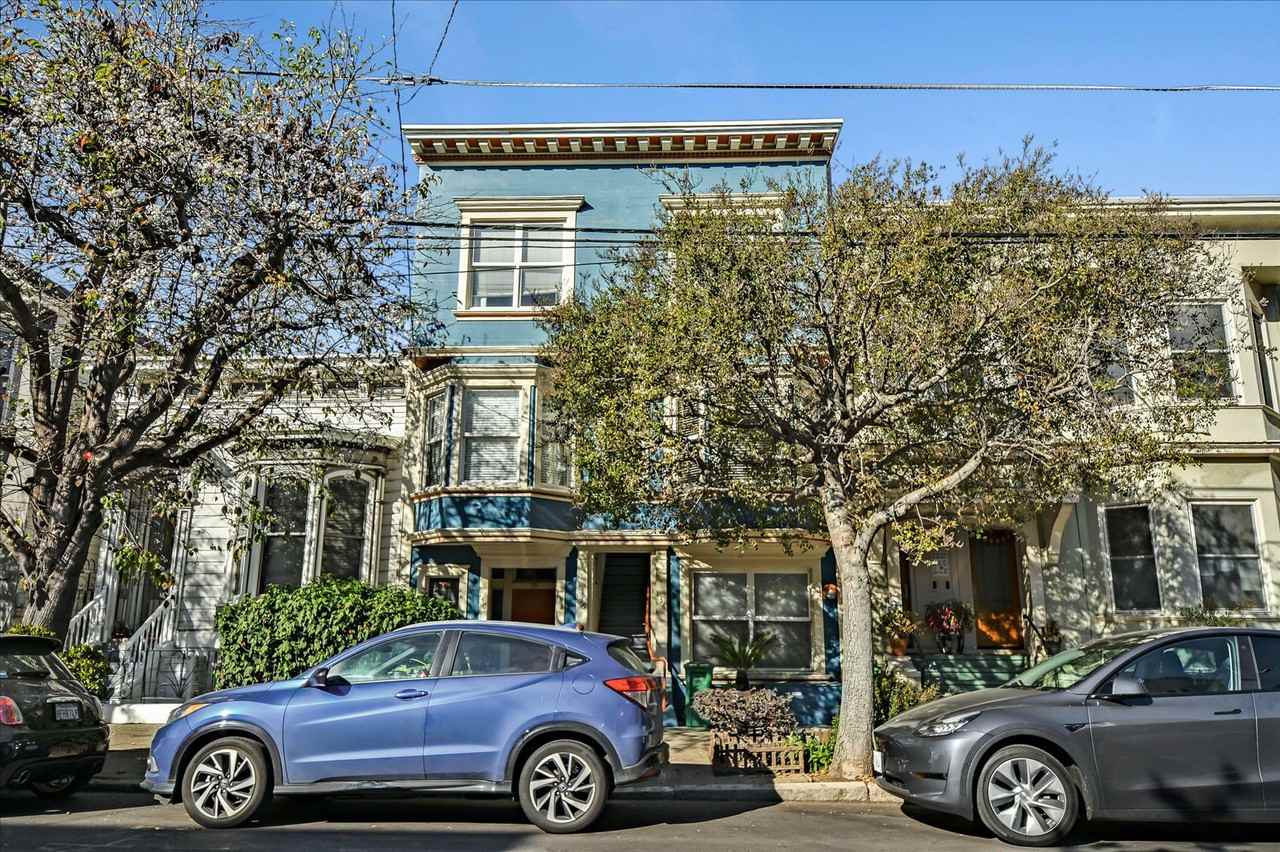 134 Hancock St - Photo 2 of 11