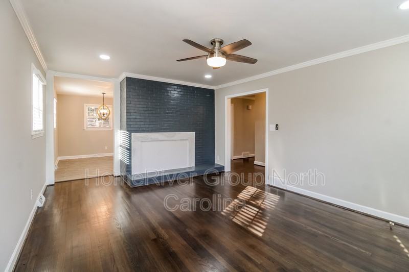 3027 Kinnamon Rd - Photo 2 of 19