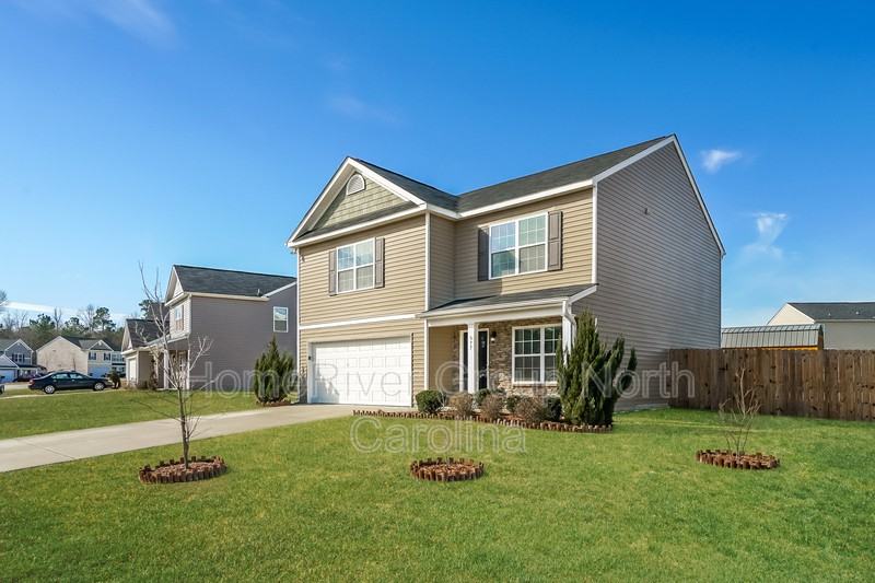 577 Botanical Ct - Photo 3 of 17