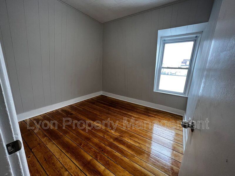 79 Summer St #3L - Photo 2 of 8