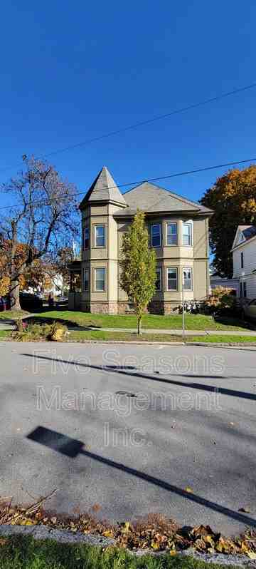 75 Loomis St