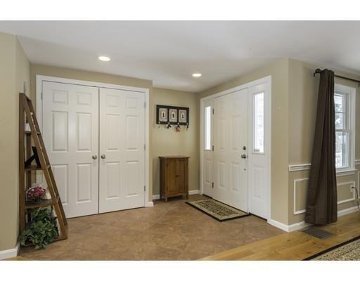 4 Davis Rd #1 - Photo 2 of 30