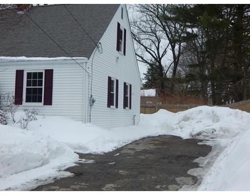 216 Wheelock Ave - Photo 2 of 13