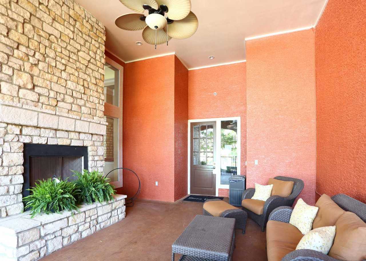 Oxford at Lake Worth Apartments - Photo 6 of 47