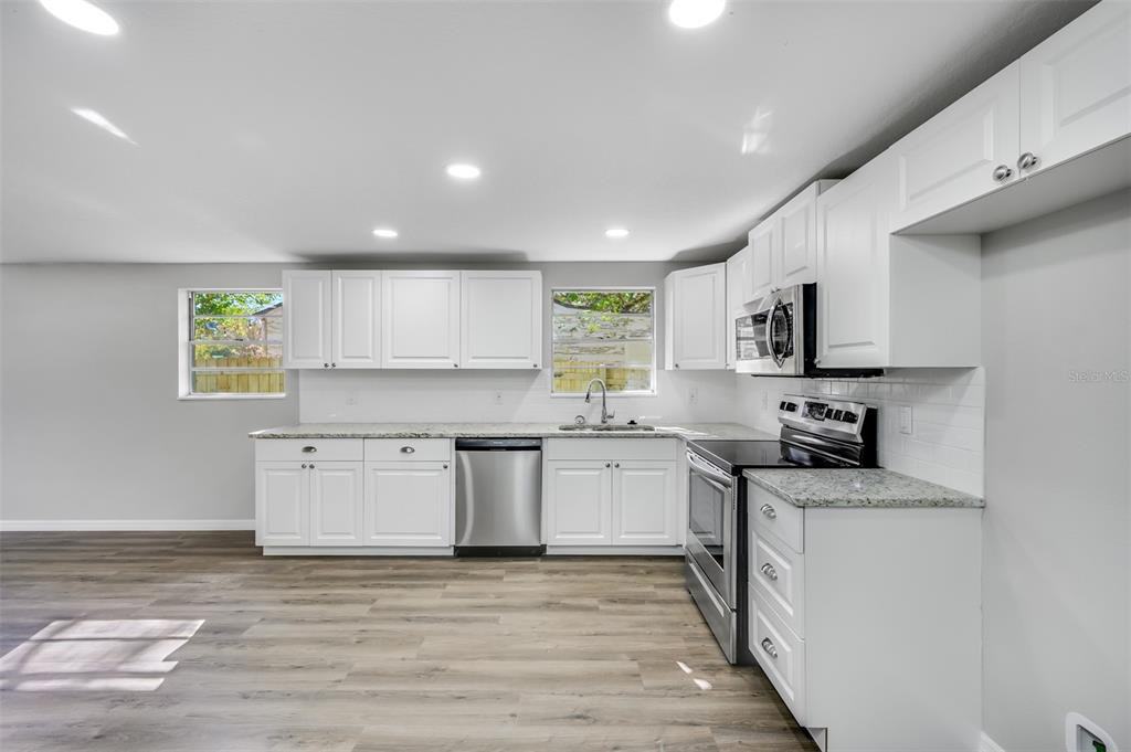 8902 El Portal Drive - Photo 3 of 22