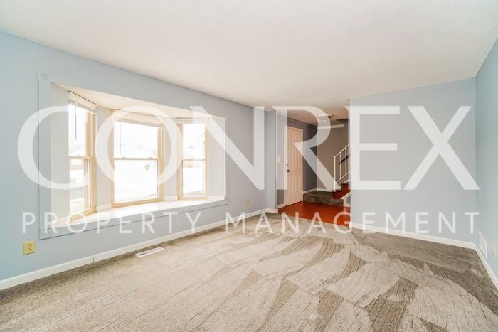 1454 Mentor Dr - Photo 3 of 11