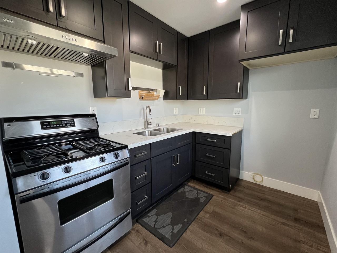 2298 Termino Ave #A - Photo 3 of 9