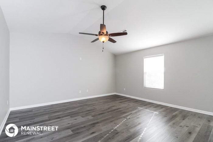 212 Kendall Farms Ct - Photo 3 of 16