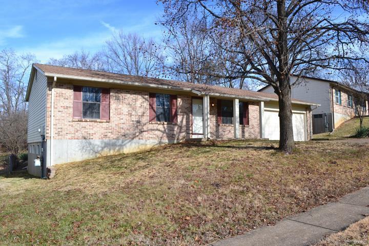 10563 Boylston Dr - Photo 2 of 19