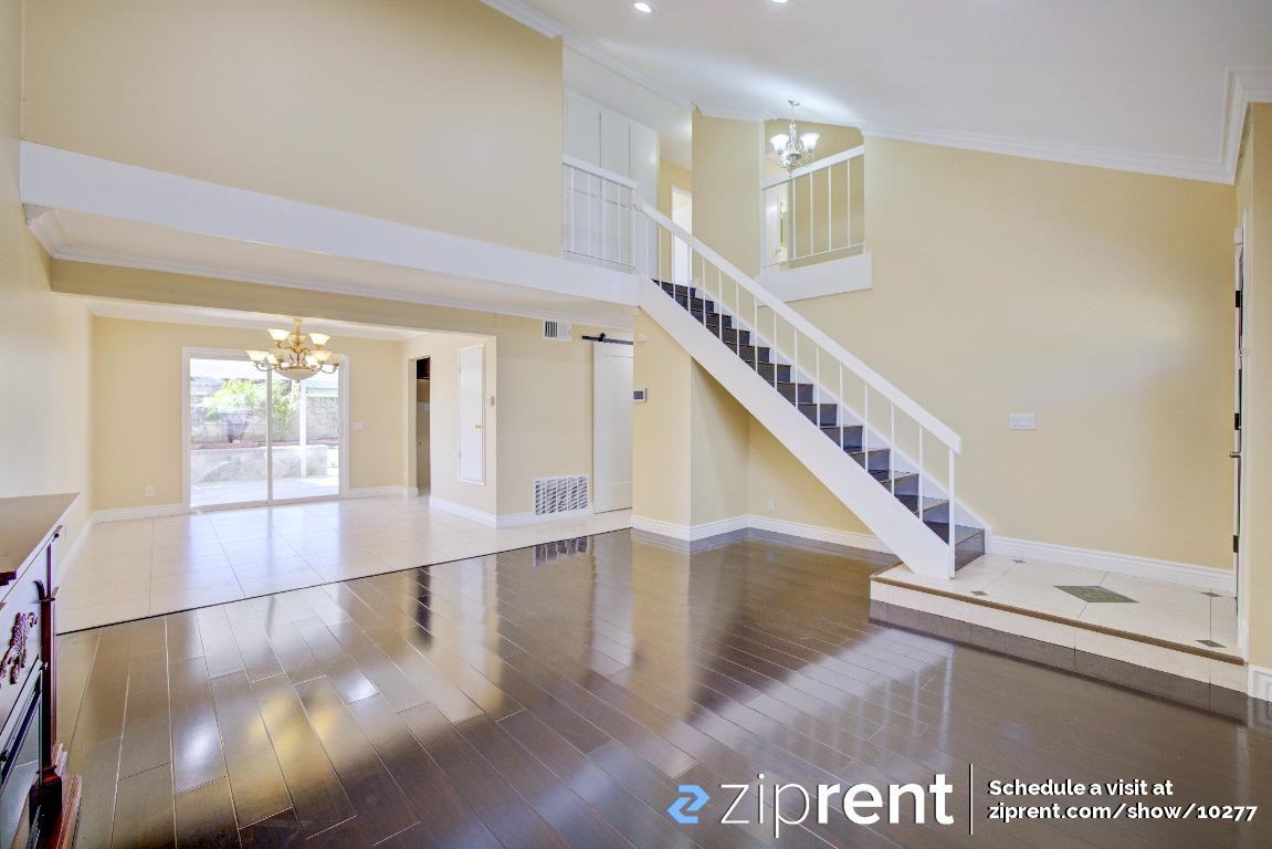 12444 Mapledale St - Photo 2 of 20