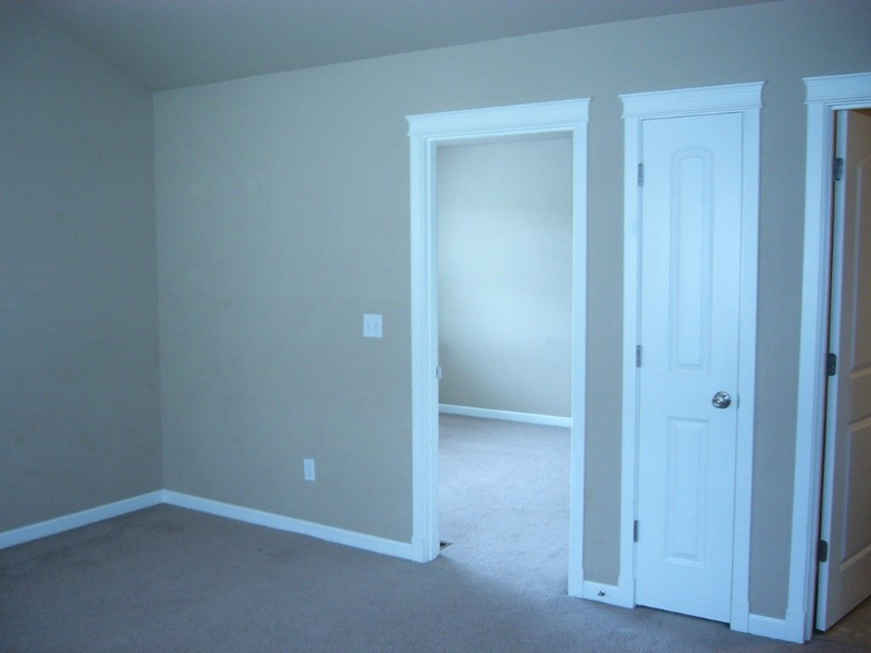 5115 Balustrade Boulevard Southeast - Photo 3 of 13