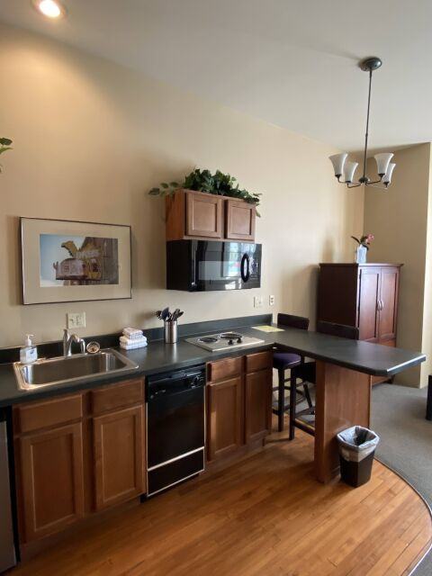 Carlin Hotel - Photo 3 of 6