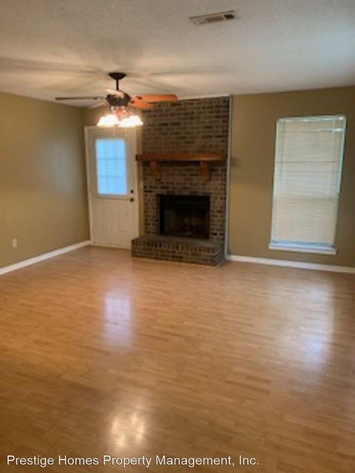 299 Fox Brier Dr - Photo 3 of 12