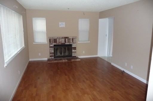 1864 Premier Pl - Photo 3 of 21