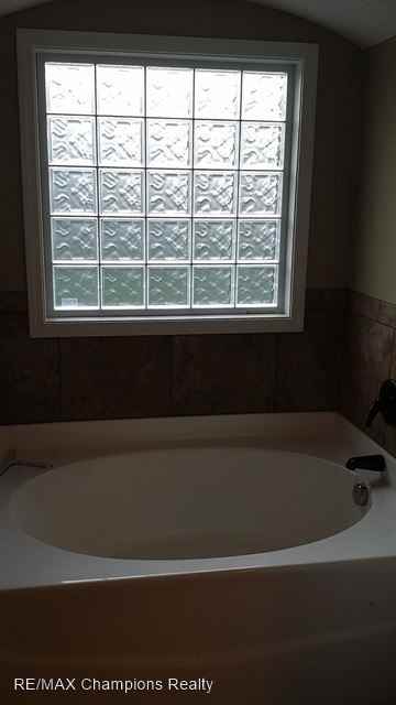 466 Oswichee Rd - Photo 3 of 13