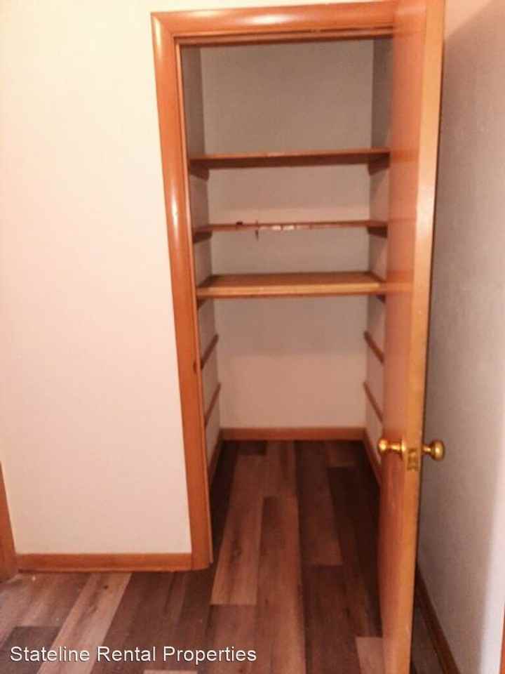 2221 7th Ave - Photo 3 of 18