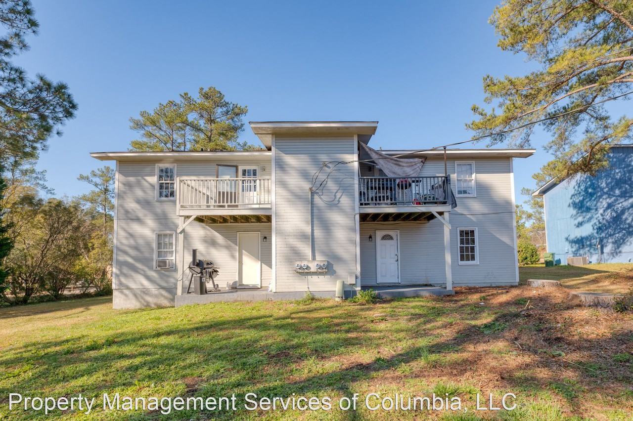 2920 Chatsworth - Photo 2 of 11