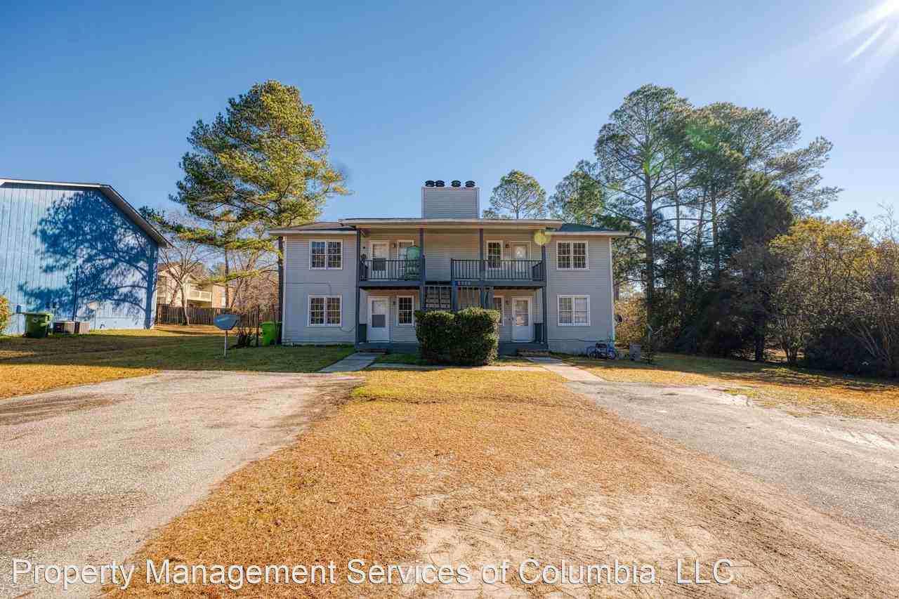 2920 Chatsworth - Photo 3 of 11