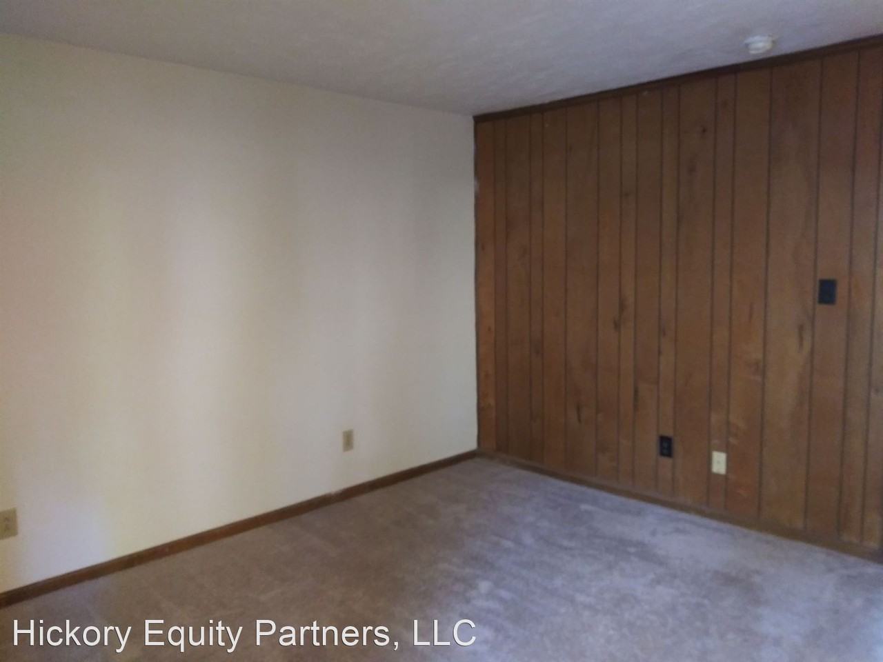 Hickory Apartments-1090 7th Ave NW - Photo 2 of 8