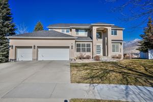 featured image of 1197 E Wild Tree Cir