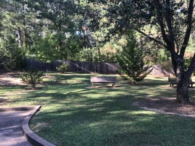 The Grove - Photo 4 of 4