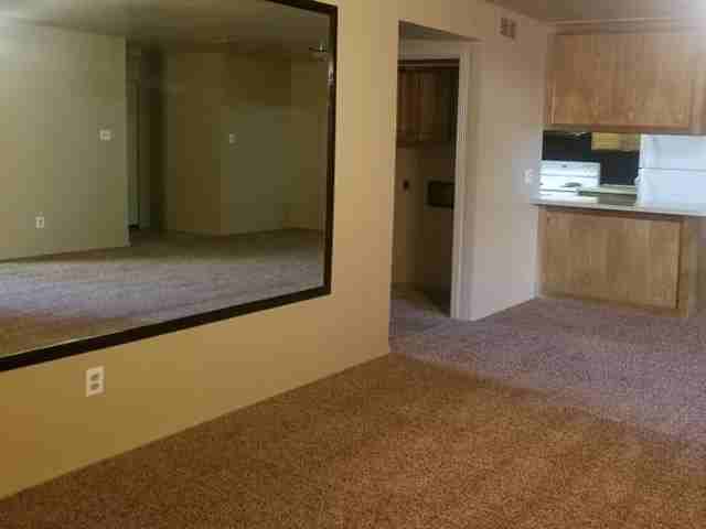 Mickaszac Properties - Photo 3 of 9