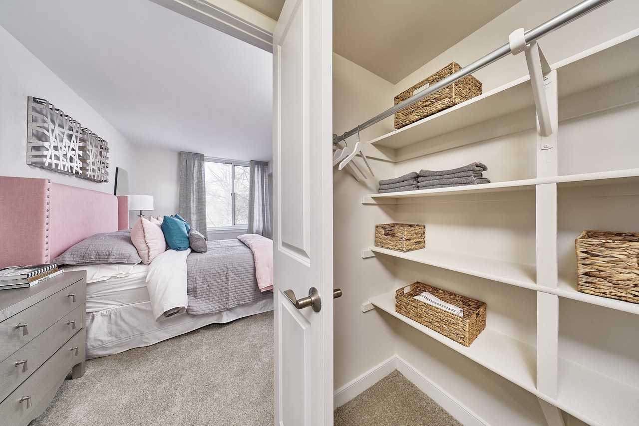 Birchwood - Photo 4 of 37